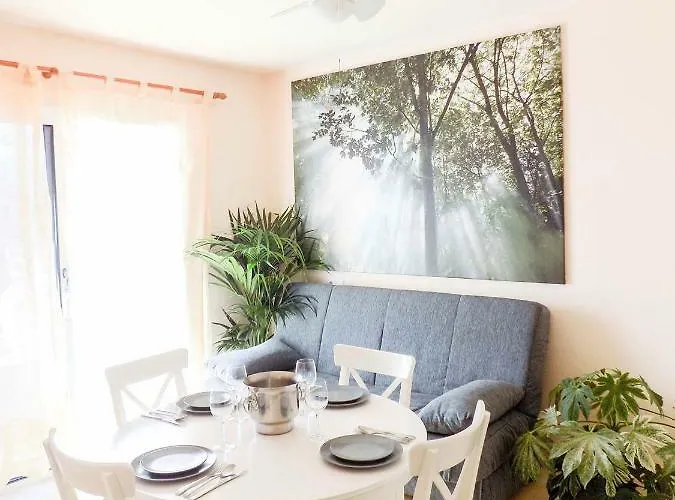 アパート Little Paradise コラレホ